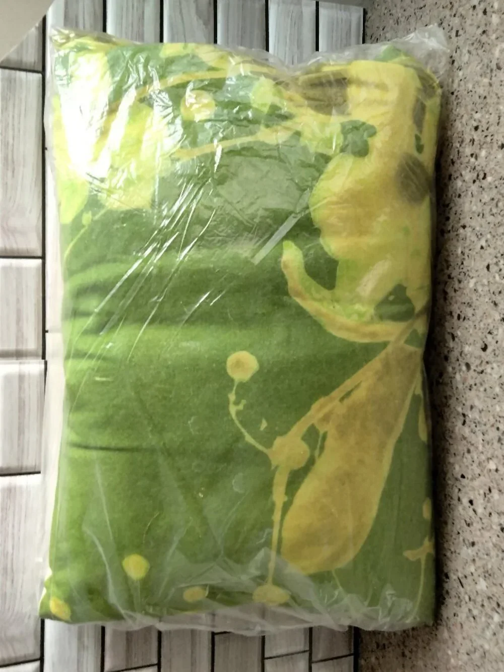 Retired Print Vibrant Green X-Ray Flower Pillow Cover AND Insert (A)